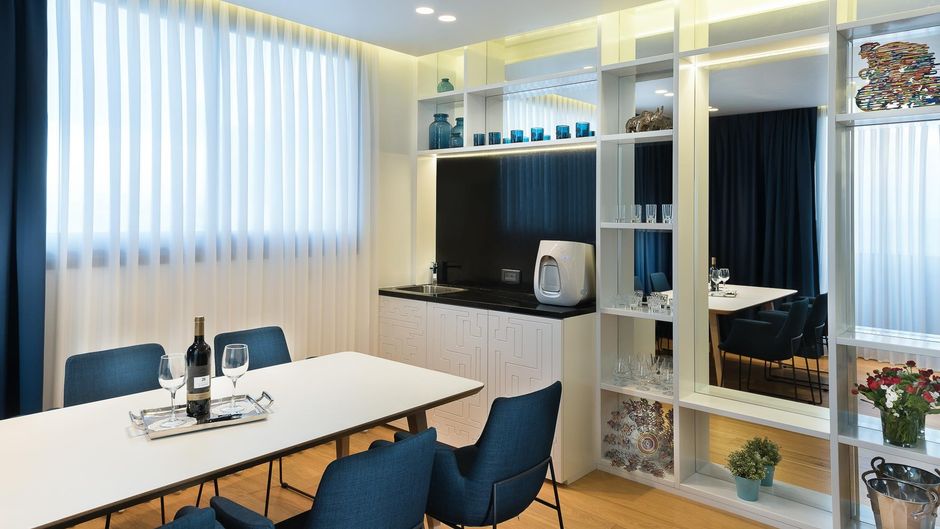 Olympia Hotel Suite