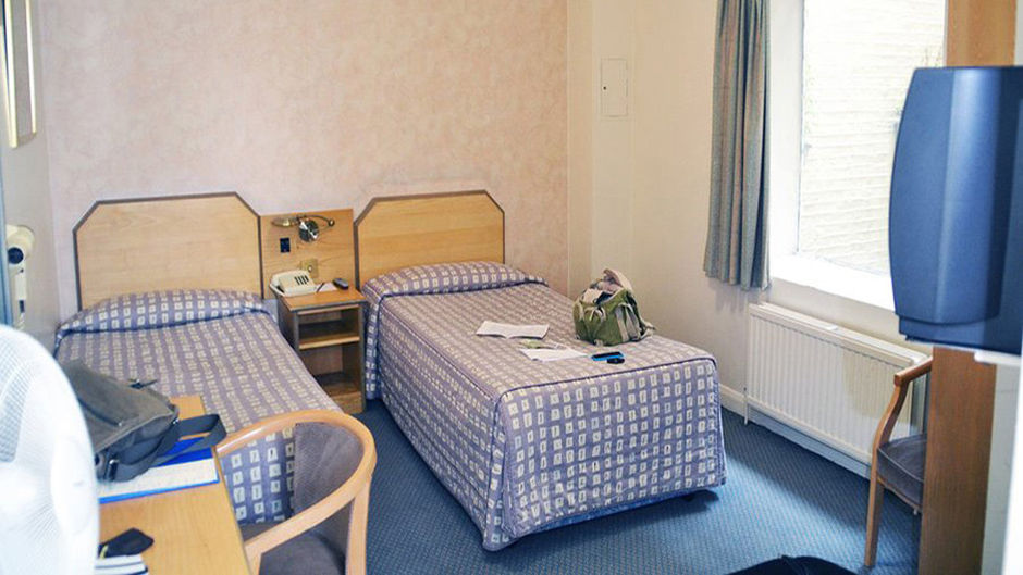 Norfolk Plaza Hotel Room