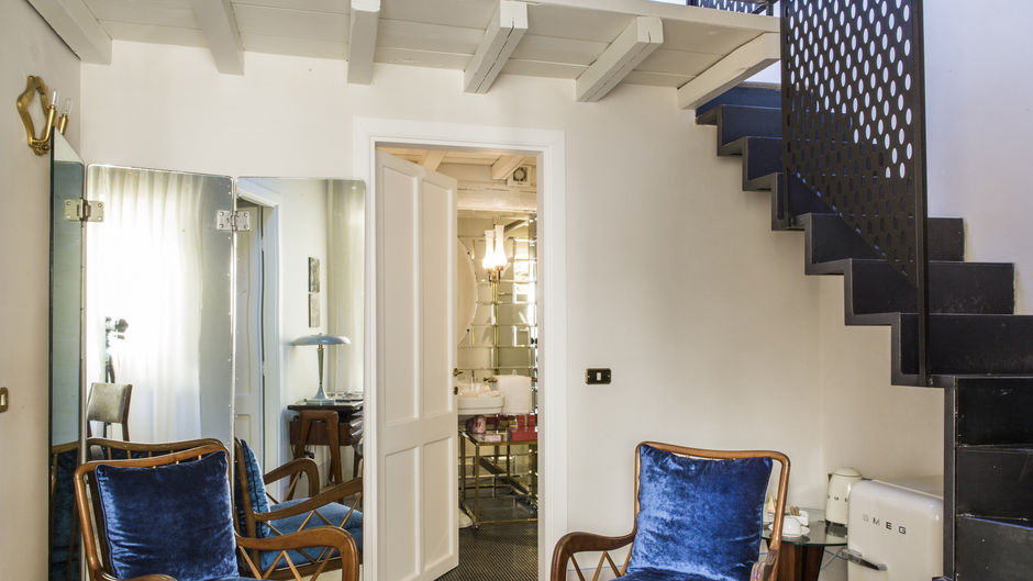 G-Rough Luxury Suites Suite