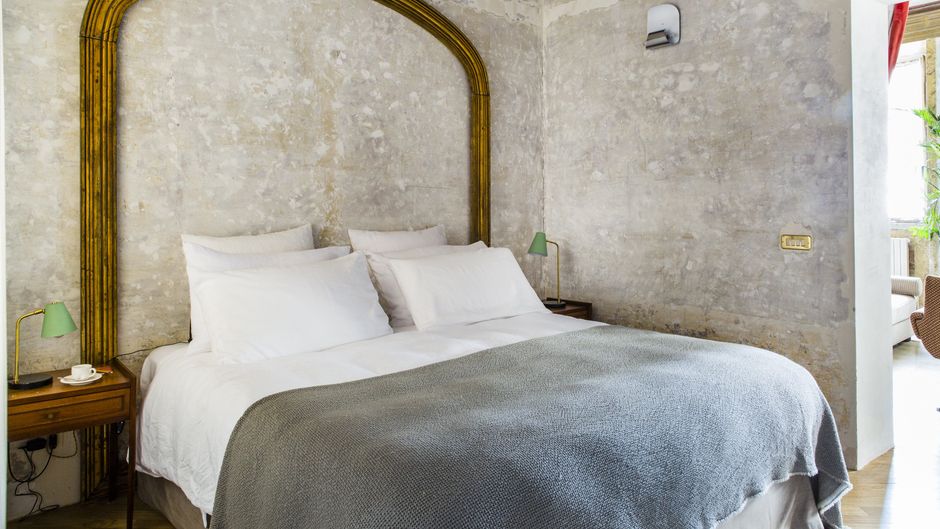 G-Rough Luxury Suites Suite