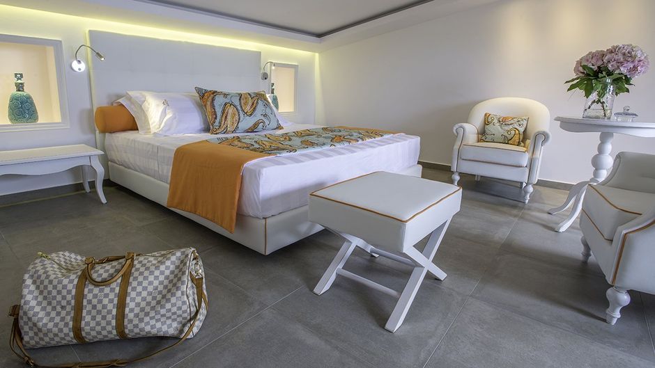 Avaton Luxury Hotel & Villas Suite