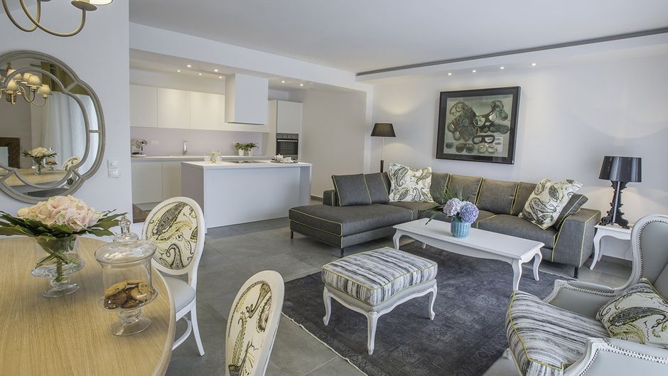Avaton Luxury Hotel & Villas Suite