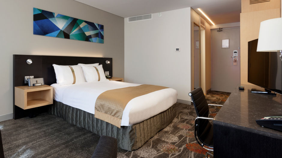 Holiday Inn Perth City Centre Room