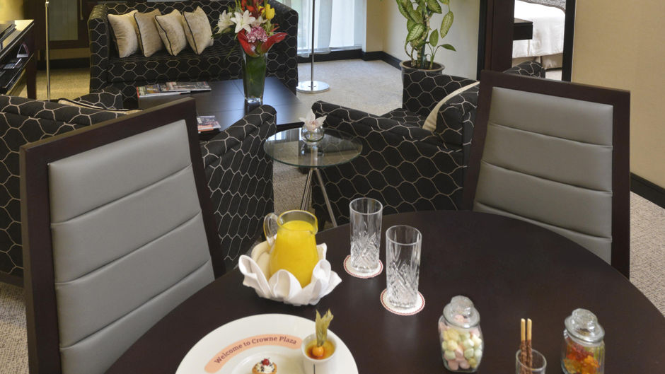 Crowne Plaza Bahrain Room