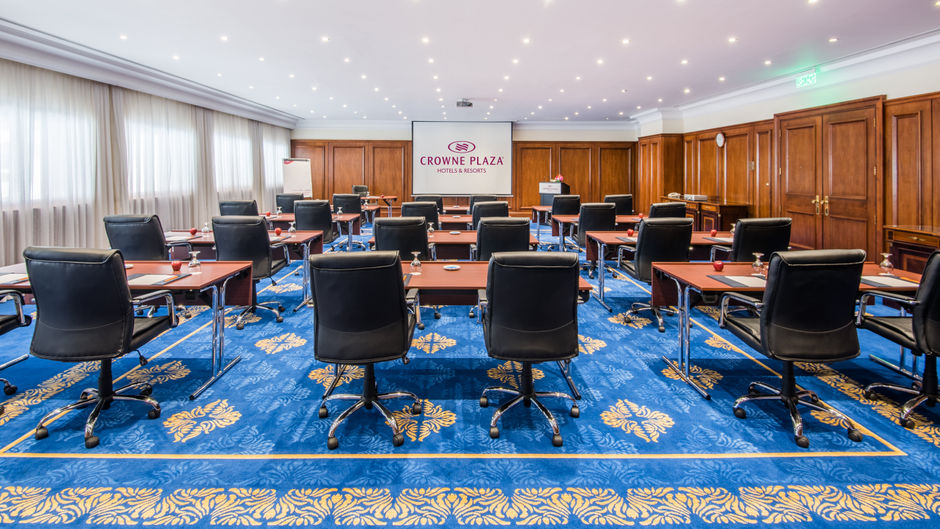 Crowne Plaza Bahrain Meeting