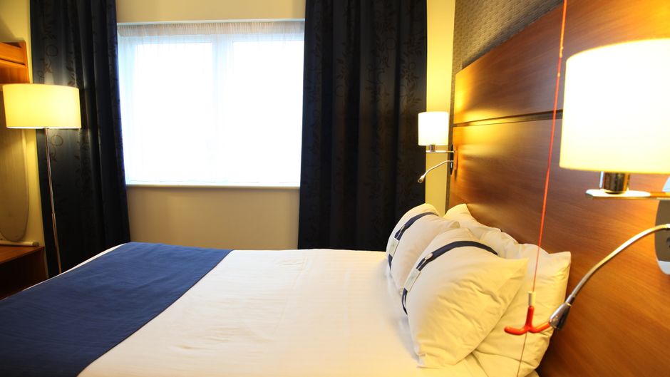 Holiday Inn Express Braintree Room