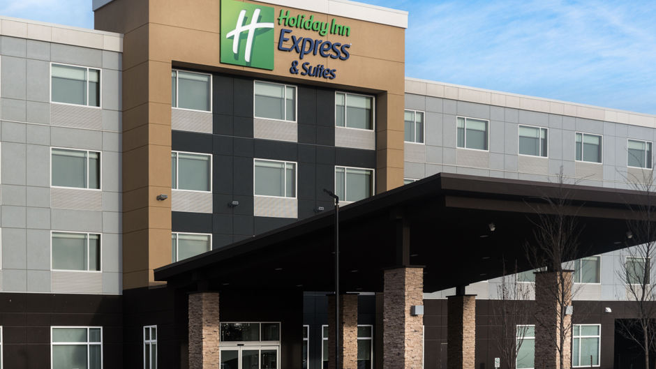 Holiday Inn Express/Stes West Edmonton Exterior
