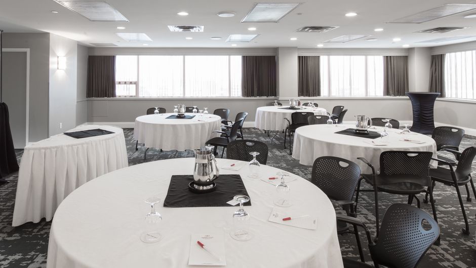 Crowne Plaza Moncton Downtown Meeting