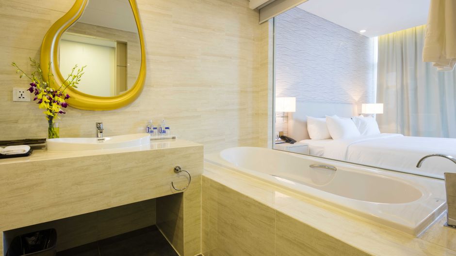 Diamond Bay Resort & Spa Room
