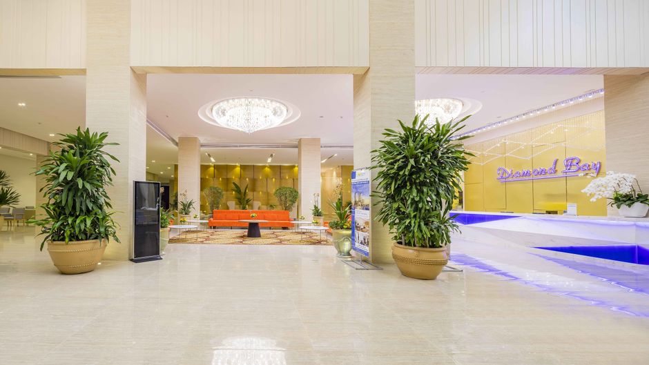 Diamond Bay Resort & Spa Lobby