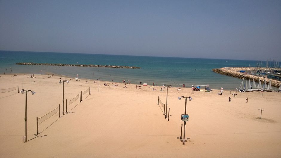 Crowne Plaza Tel Aviv Beach Exterior