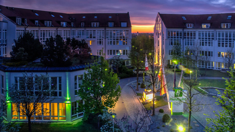 Holiday Inn Munich-Unterhaching Exterior