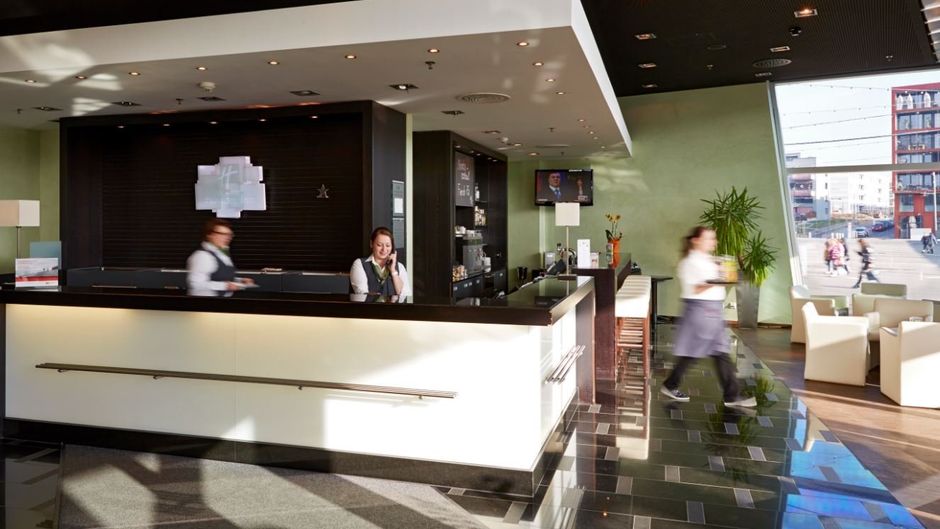 Holiday Inn Berne-Westside Lobby