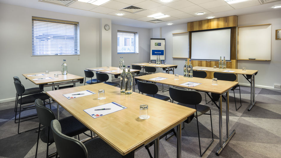 Holiday Inn Express Watford Junction Meeting
