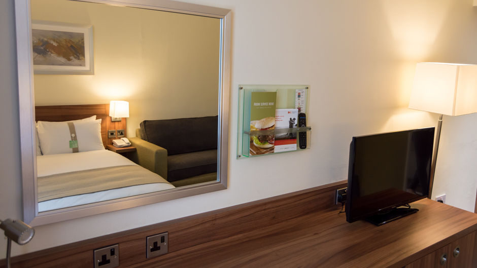 Holiday Inn Leeds Garforth Room