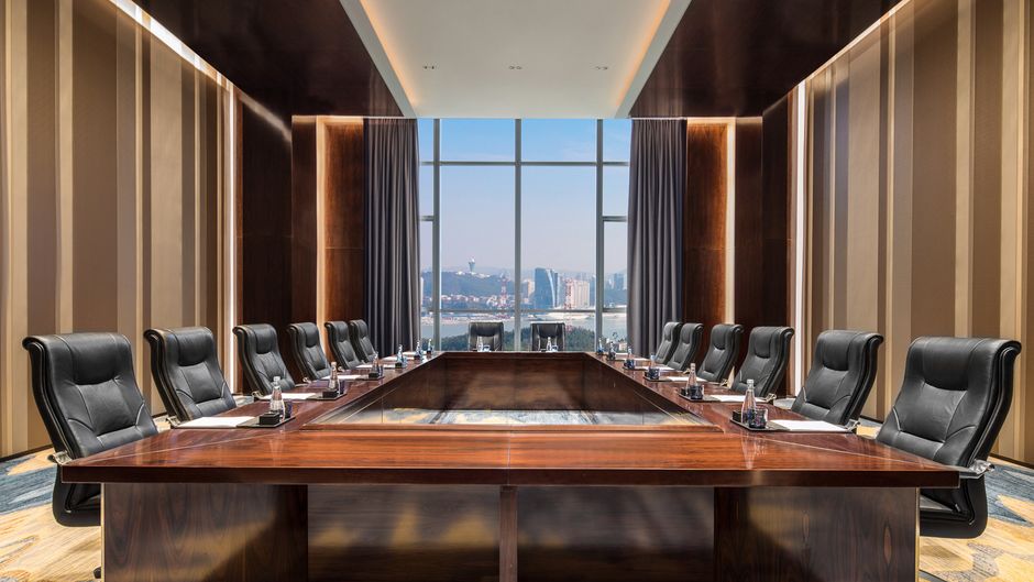 HUALUXE Xiamen Haicang Harbour View Meeting