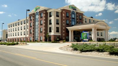 Holiday Inn Express Suites Marion