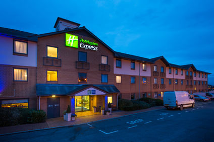 Holiday Inn Express Swansea-East