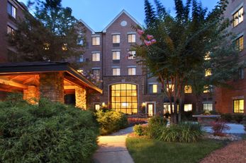 Staybridge Suites Tysons-McLean