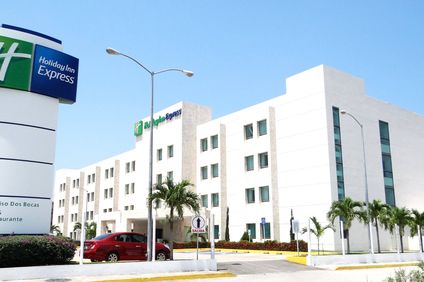 Holiday Inn Express Paraiso Dos Bocas