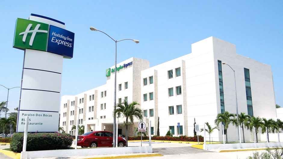 Holiday Inn Express Paraiso Dos Bocas Exterior