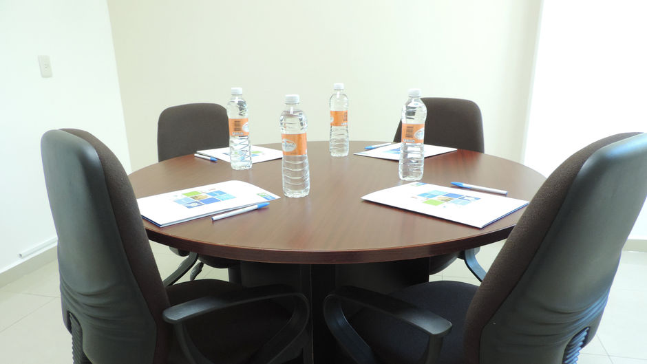 Holiday Inn Express Paraiso Dos Bocas Meeting