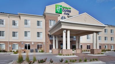 Holiday Inn Express Hotel & Suites