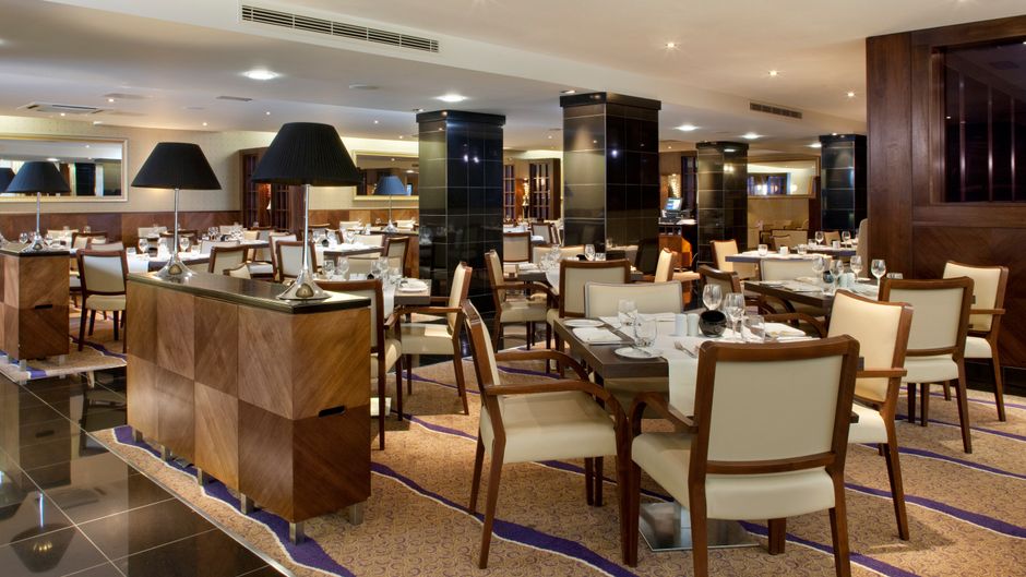 Crowne Plaza London Ealing Restaurant