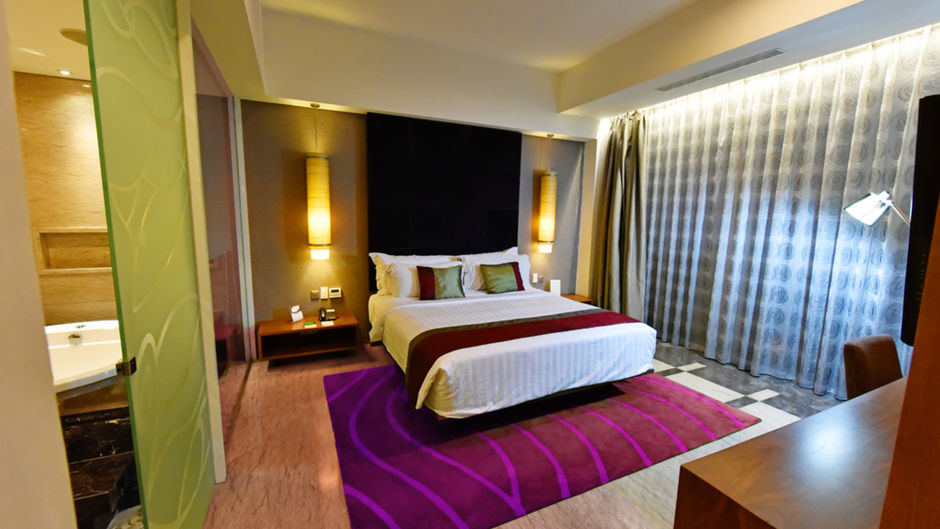 Holiday Inn Bandung Pasteur Suite
