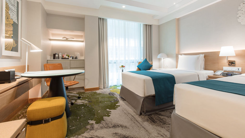 Holiday Inn Bangkok Room
