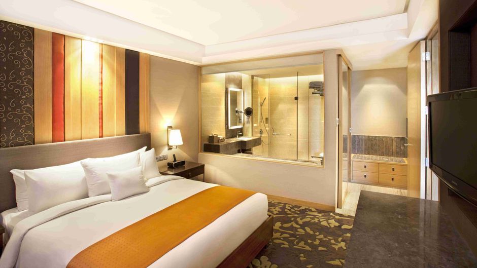 Holiday Inn New Delhi Mayur Vihar Noida Suite