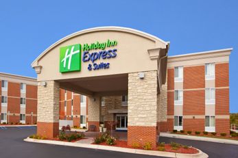 Holiday Inn Express/Suites Auburn Hills