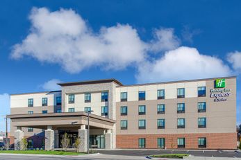 Holiday Inn Express & Suites Atchison