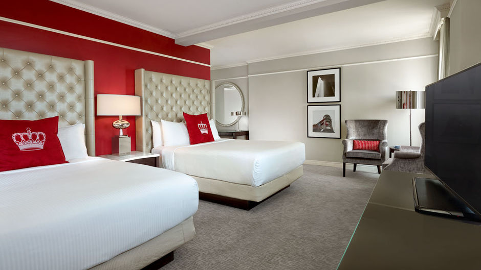 The Omni King Edward Hotel Room