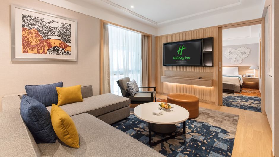 Holiday Inn Bangkok Suite
