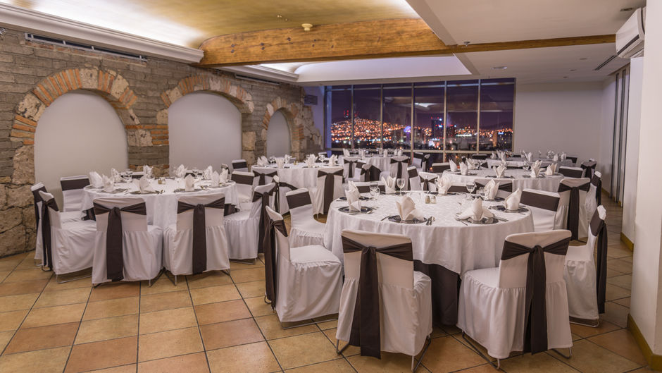 Holiday Inn Guadalajara Select Ballroom