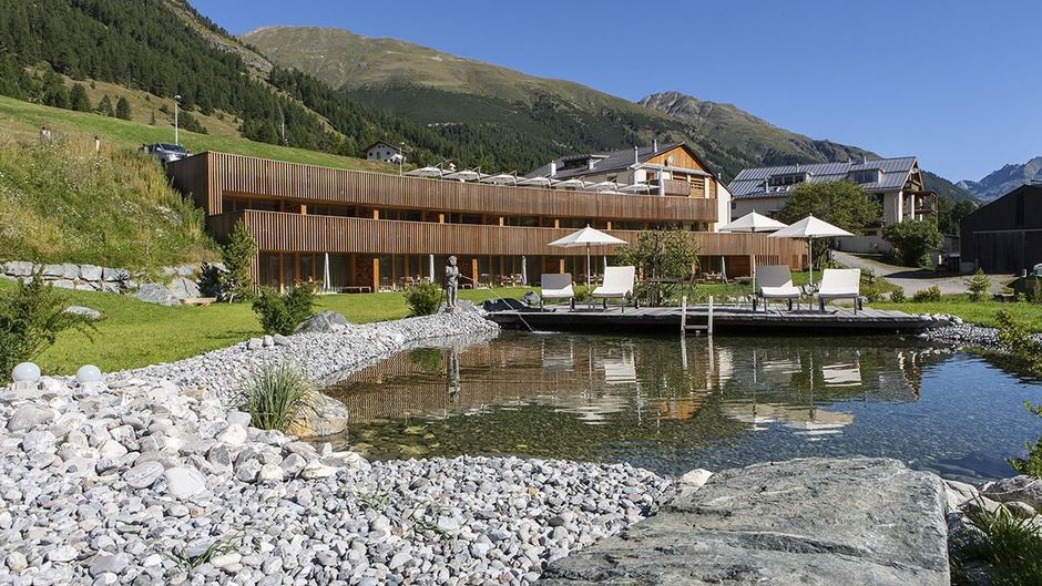 In Lain Hotel Cadonau Exterior