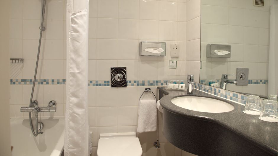 Holiday Inn London Regent's Park Room