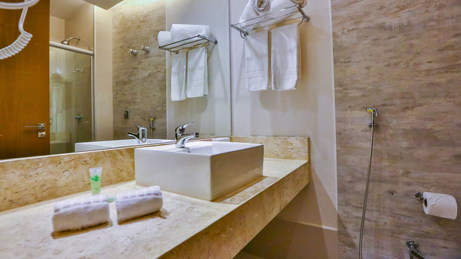 Holiday Inn Goiania Room