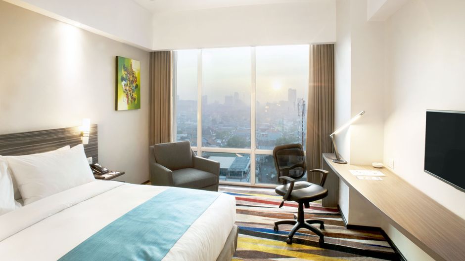 Holiday Inn Express Surabaya CenterPoint Room
