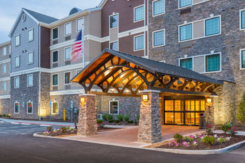 Staybridge Suites, Canton