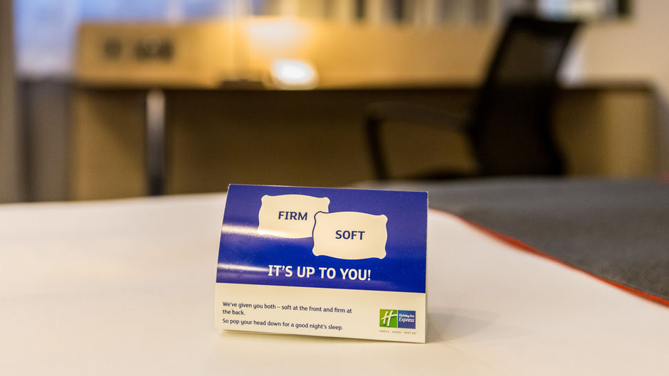 Holiday Inn Express Watford Junction Room
