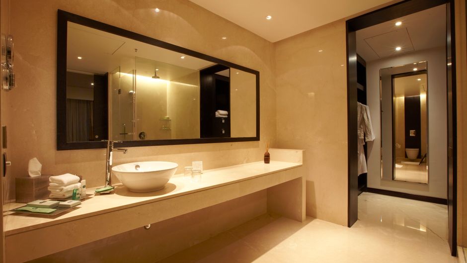 Crowne Plaza Pune City Centre Room