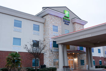 Holiday Inn Express Hotel & Suites