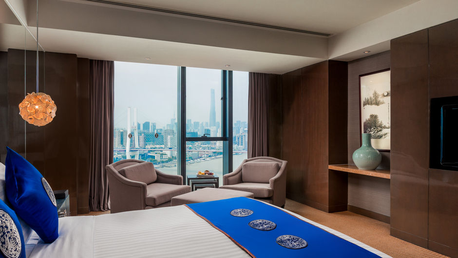 InterContinental Shanghai Expo Suite