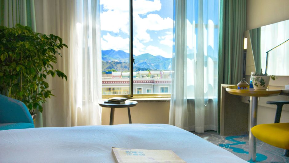 Holiday Inn Express Lhasa Potala Palace Room