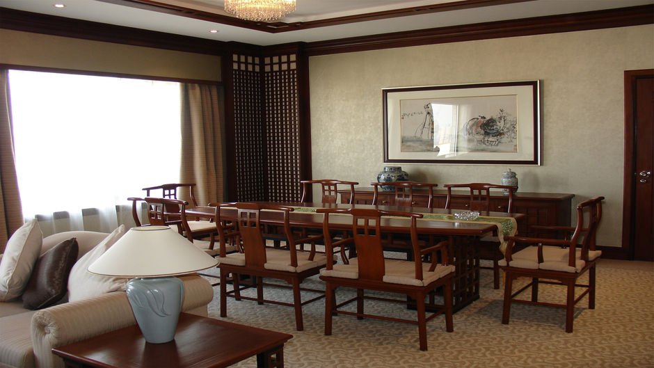 Crowne Plaza Shanghai Suite