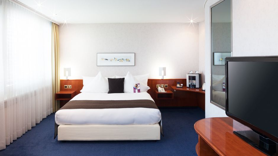Crowne Plaza Zurich Suite