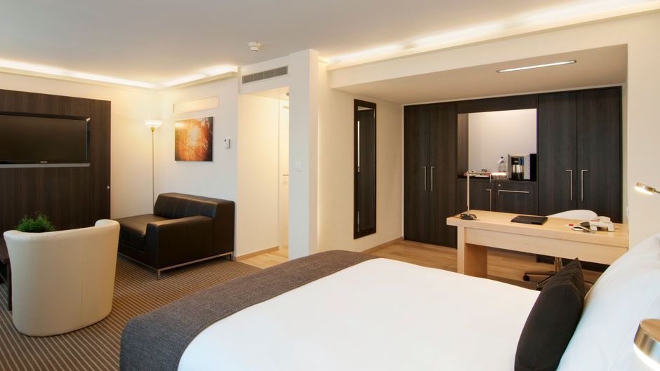 Crowne Plaza Zurich Suite