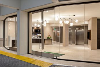 Holiday Inn Hotel Long Beach Airport